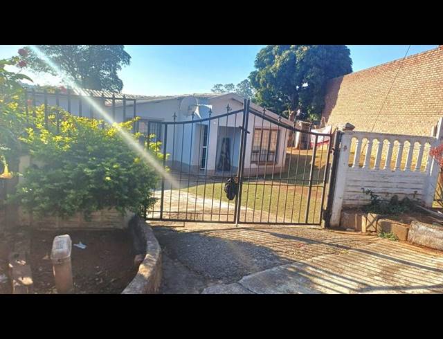 3 BEDROOM HOUSE FOR SALE IN NORTHDALE